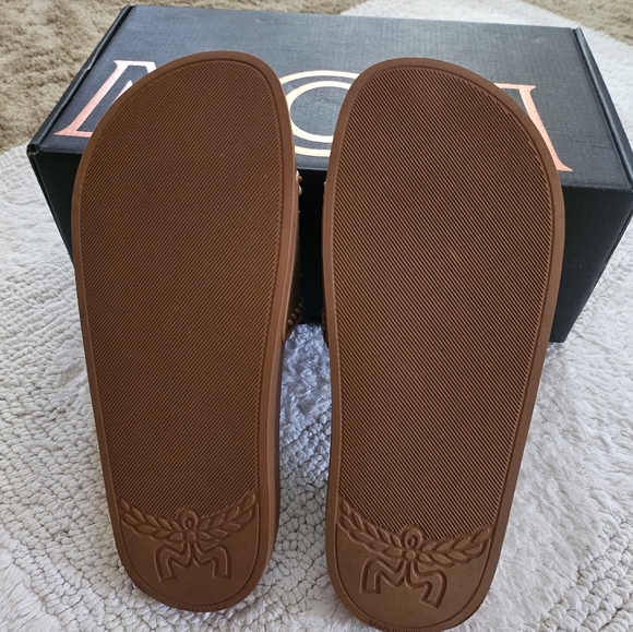 MCM rubber slides - Picture 4 of 6